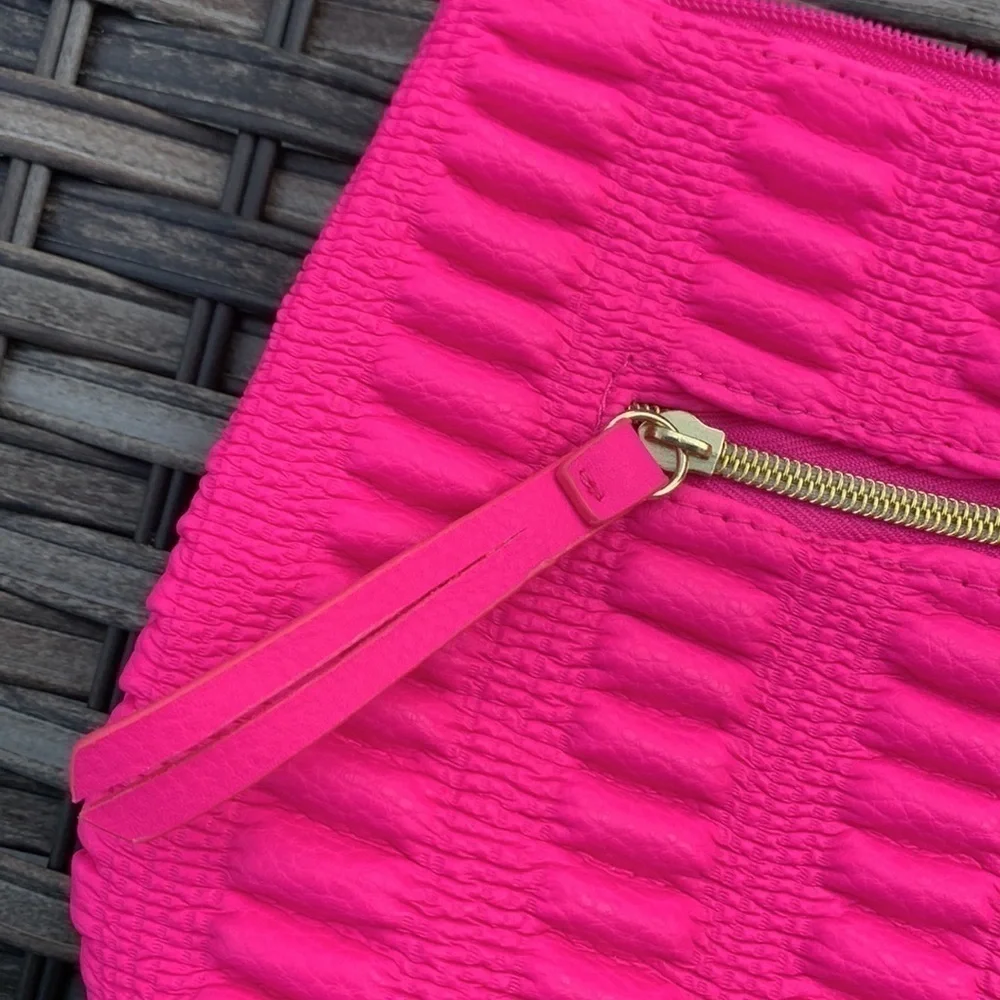ELIZABETH Arden Hot Pink Ruched Cosmetic Case